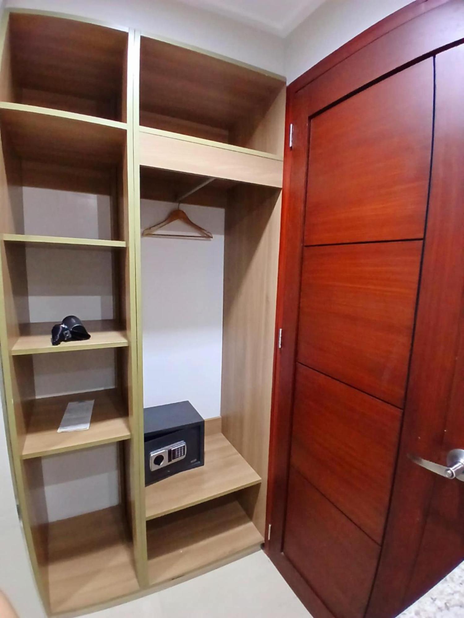 Dohera Hotel Себу Экстерьер фото
